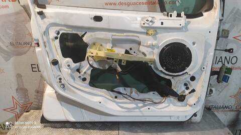 Foto 4ª: Puerta Delantera Izquierda Peugeot 308 CONFORT 109CV 80KW [9HX O 9H02] (2010)