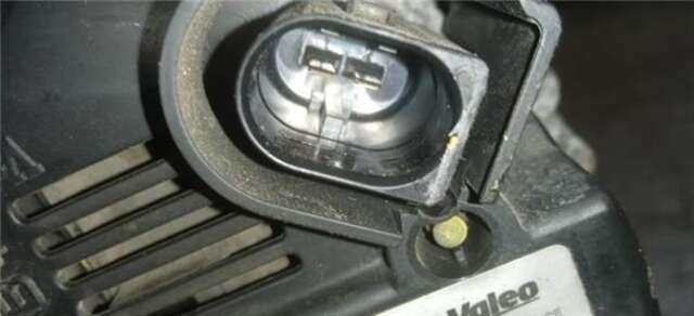 Foto 3ª: Alternador Audi A1 1.4 AMBITION [1.4 LTR. - 90 KW 16V TFSI] [CAXA]