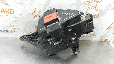 Foto 3ª: Caja Reles Fusibles Mercedes Clase E 180 E 220 D 213.004) 194CV 143KW [654920] (2018)