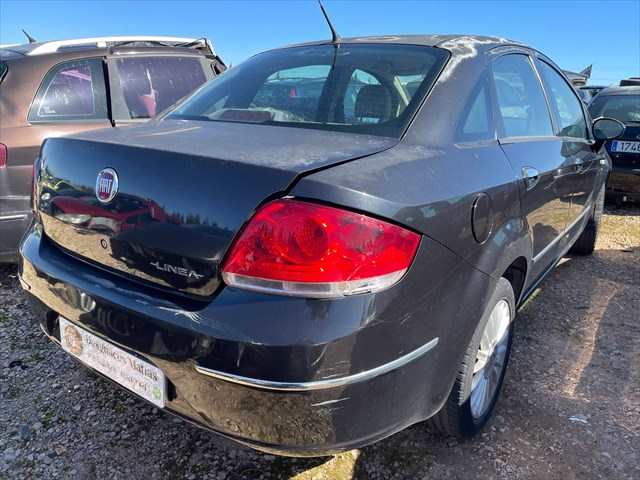 Foto 4ª: Paragolpes Trasero Fiat Linea 1.3 JTD 90cv [199A3000] (2007)