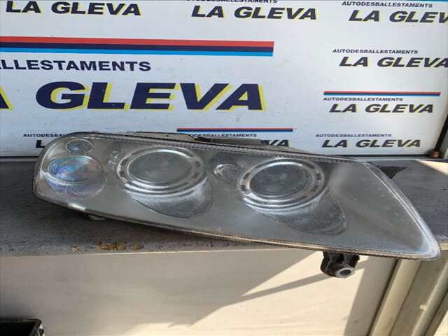 Faro Derecho Volkswagen Touareg 2.5 TDI174CV 0CV
