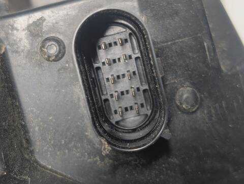 Foto 3ª: Piloto Trasero Derecho Porsche Cayenne M059E AUT. (2010)