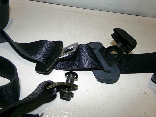 Foto 3ª: Cinturón Trasero Derecho Opel Agila 1.3 CDTI 2000-2008 [Z13DT] (2004)