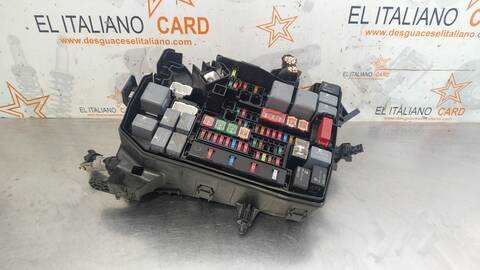 Caja Reles Fusibles Toyota Auris HYBRID ACTIVE BUSINESS PLUS 136CV 100KW