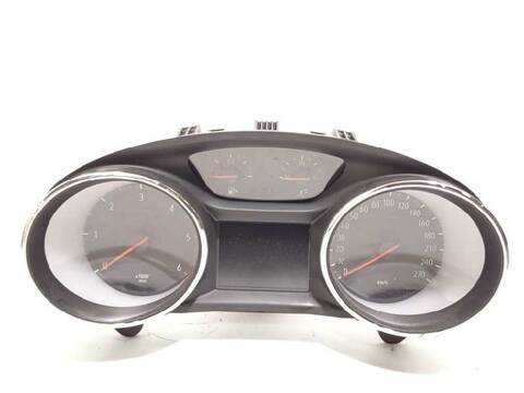 Foto 3ª: Cuadro de Instrumentos Opel Astra 1.6 CDTI DPF 110CV 81KW [B16DTE] (2018)