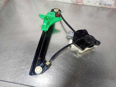 Foto 3ª: Elevalunas Manual Trasero Derecho Volkswagen Golf GTD BLUEMOTION TECH. 184CV 135KW [CUN] (2013)