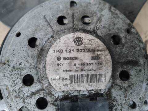 Foto 2ª: Electroventilador Aire Acondicionado Volkswagen Golf 1.6 TDI DPF 105CV 77KW [CAY] (2010)