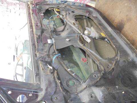 Foto 3ª: Puerta Delantera Derecha Bmw Serie 3 315 320D 136CV 100KW [20-4D-1 D] (2001)