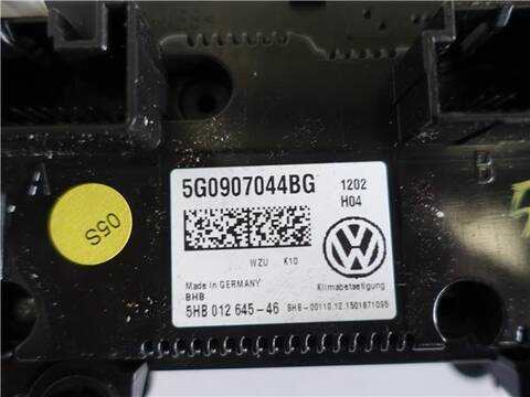 Foto 3ª: Mando Climatizador Volkswagen Passat 2.0 EDITION BMT BERLINA 150CV 110KW [CRL] (2016)