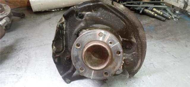 Foto 2ª: Mangueta Delantera Izquierda Bmw Serie 1 114 2.0 120D [2.0 LTR. - 120 KW 16V DIESEL] [204D4]