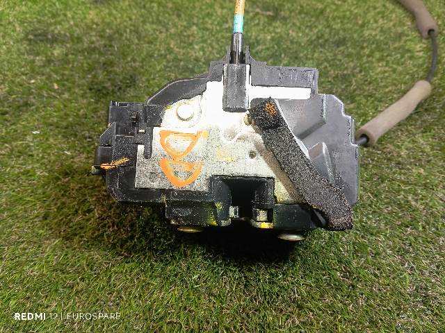 Cerradura Puerta Delantera Derecha Nissan Navara 2.3 TD D23