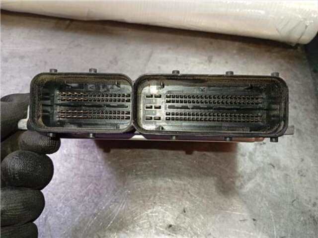 Foto 3ª: Centralita Motor ECU Seat Altea 1.9 ARENA [1.9 LTR. - 77 KW TDI]