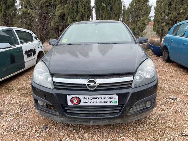 Foto 2ª: Paragolpes Delantero Opel Astra 1.7 CDTI 100cv [Z17DTH] (2006)