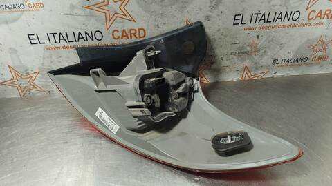 Foto 3ª: Piloto Trasero Izquierdo Renault Megane BUSINESS BERLINA 110CV 81KW III BERLINA 5 P [K9K636] (2014)