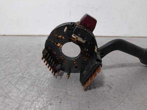 Foto 4ª: Mando Multifuncion Seat Inca 1.9 SDI CL KOMBI 64CV 47KW [AYQ] (2003)