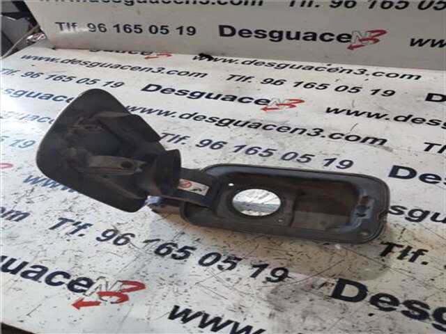 Foto 2ª: Tapa Exterior Combustible Renault Scenic 1.5 AUTHENTIQUE [1.5 LTR. - 78 KW DCI DIESEL] (JM)(2003-_) [K9K P7]