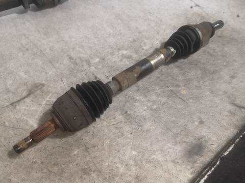 Foto 2ª: Transmision Delantera Izquierda Renault Megane K9K728 BERLINA II BERLINA 5P (2005)