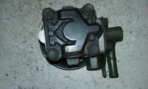 Foto 3ª: Bomba de Direccion Hyundai Accent 1.5 CRDI CAT 82CV 60KW [D3EA] (2003)