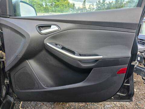 Tapizados Cartoneras Ford Focus IQDB BERLINA