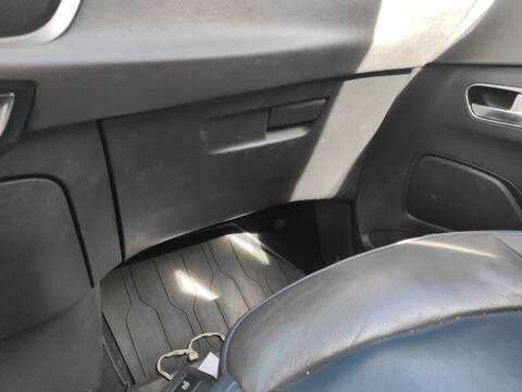 Guantera Citroen C4 YH01 PICASSO