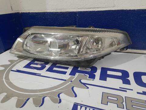 Foto 2ª: Faro Izquierdo Renault Laguna VERSION INDEFINIDA (2001)