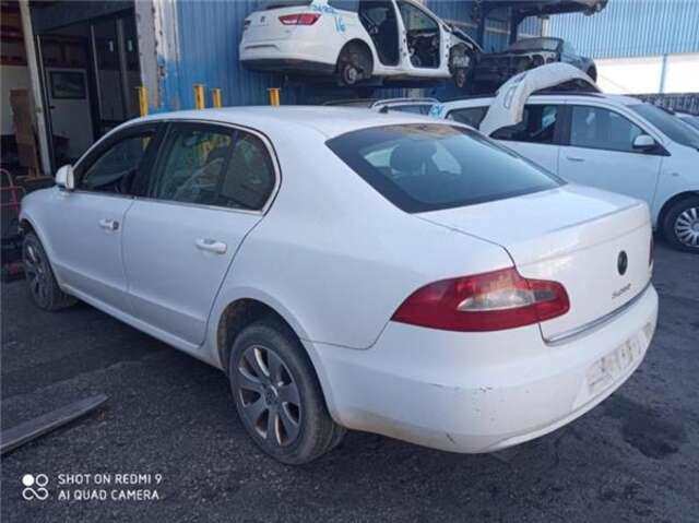 Foto 2ª: Elevalunas Eléctrico Trasero Derecho Skoda Superb 2.0 ACTIVE [2.0 LTR. - 103 KW TDI DPF] [BMP]