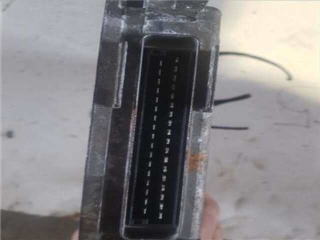 Foto 3ª: Centralita Motor ECU Renault Clio 1.2 CAMPUS [1.2 LTR. - 43 KW] [D7F]