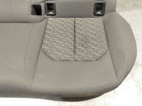Foto 3ª: Asientos Traseros Audi A1 30 TFSI 110CV 81KW [DLAA] (2024)