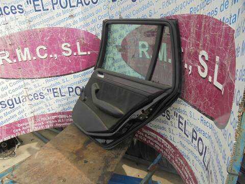 Foto 3ª: Puerta Trasera Derecha Bmw Serie 3 315 320D 136CV 100KW [20-4D-1 D] (2001)