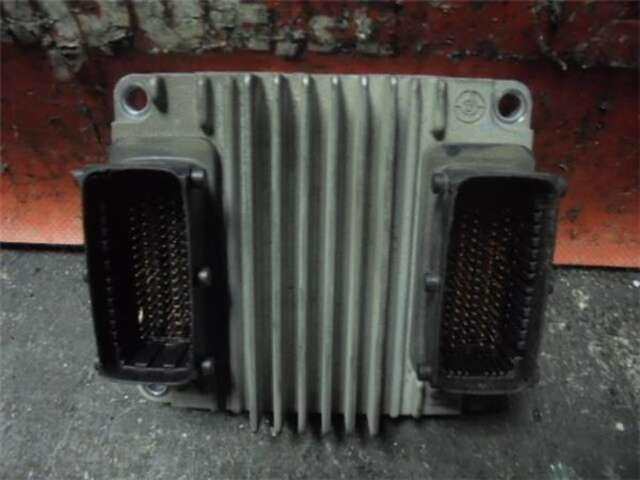 Centralita Motor ECU Opel Combo 1.7 DTI 16V