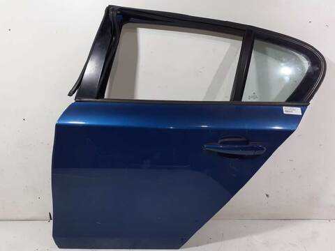 Puerta Trasera Izquierda Bmw Serie 1 114 116I BERLINA 116CV 85KW