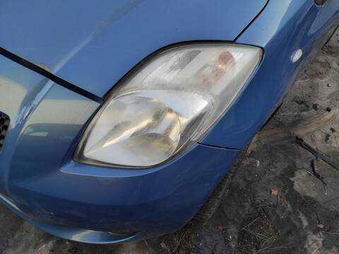 Faro Izquierdo Toyota Yaris 1KR