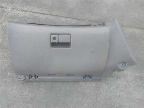 Guantera Toyota Celica 1.8