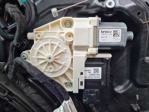 Foto 2ª: Elevalunas Eléctrico Delantero Derecho Jeep Renegade LIMITED 4X4 170CV 125KW [55283099] (2019)