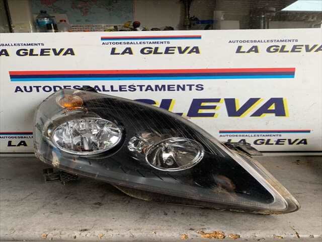 Faro Derecho Opel Zafira 1.9 CDTI 0CV