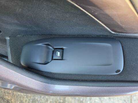 Botonera Elevalunas Peugeot 2008 HMZ