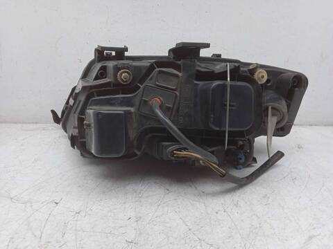 Foto 2ª: Faro Derecho Audi A6 2.5 V6 24V TDI AVANT 150CV 110KW (2000)