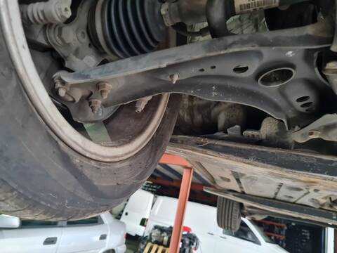 Brazo Suspension Delantero Derecho Volkswagen Golf ADVANCE BLUEMOTION 105CV 77KW