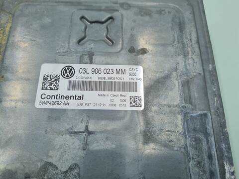 Foto 2ª: Centralita Motor ECU Volkswagen Golf RABBIT BLUEMOTION 105CV 77KW [CAY] (2012)