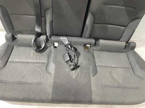 Foto 2ª: Asientos Traseros Volkswagen Golf COMFORTLINE BLUEMOTION AUT. 150CV (2013)