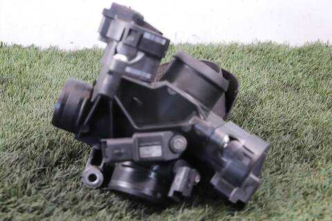 Caja Mariposa Peugeot 407 RHR