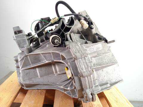 Foto 4ª: Caja Cambios Renault Megane 1.5 DCI BZ0C) HATCHBACK 90CV 66KW III HATCHBACK BZ0/1_ B3_) [K9K836] (2012)