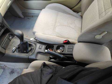 Consola Central Nissan Primera QG16 BERLINA