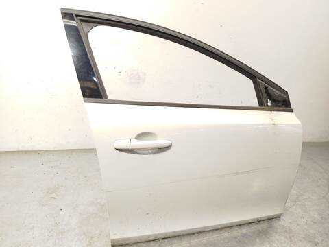 Foto 2ª: Puerta Delantera Derecha Volvo V40 D2 HATCHBACK 120CV 88KW [D4204T8] (2018)