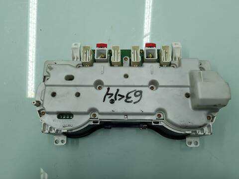 Foto 3ª: Cuadro de Instrumentos Toyota Rav4 2.0 D-4D EXECUTIVE 4X4 2003 ) 116CV 85KW [1CDFTV] (2004)