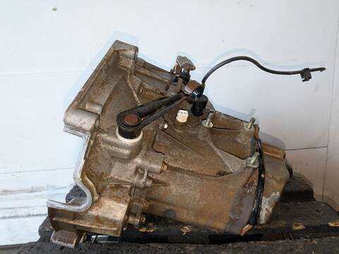 Foto 2ª: Caja Cambios Citroen Saxo HDZ (1999)