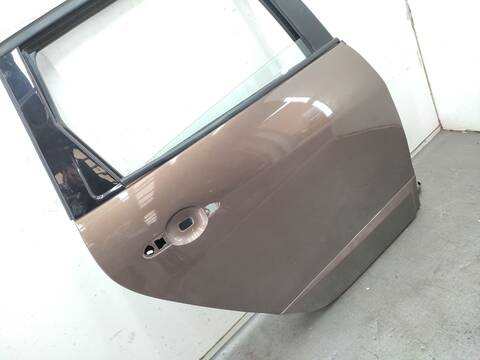 Foto 3ª: Puerta Trasera Derecha Renault Scenic 1.4 16V JZ0F JZ1V) 131CV 96KW [H4J700] (2010)