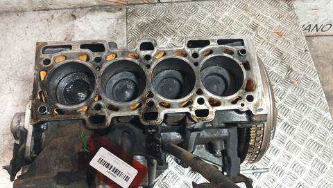 Foto 3ª: Bloque Motor Renault Megane BUSINESS BERLINA 106CV 78KW II BERLINA 5P [K9K732] (2007)