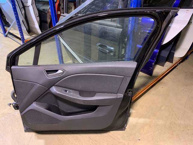 Foto 3ª: Puerta Delantera Derecha Renault Clio 1.3 TCE 130CV [H5H 470] (2020)