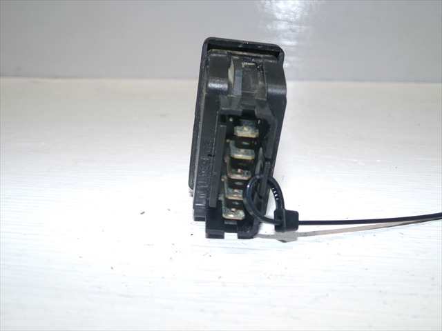 Foto 2ª: Botonera Elevalunas Peugeot 405 1.9 TD 1992-1997 [D8A] (1993)